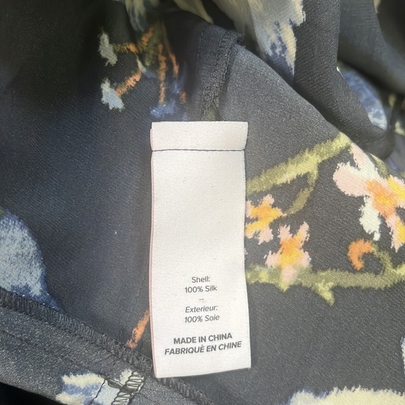 5à7 Cinq a Sept Woman’s Floral Silk Top Size XS - Picture 7 of 7